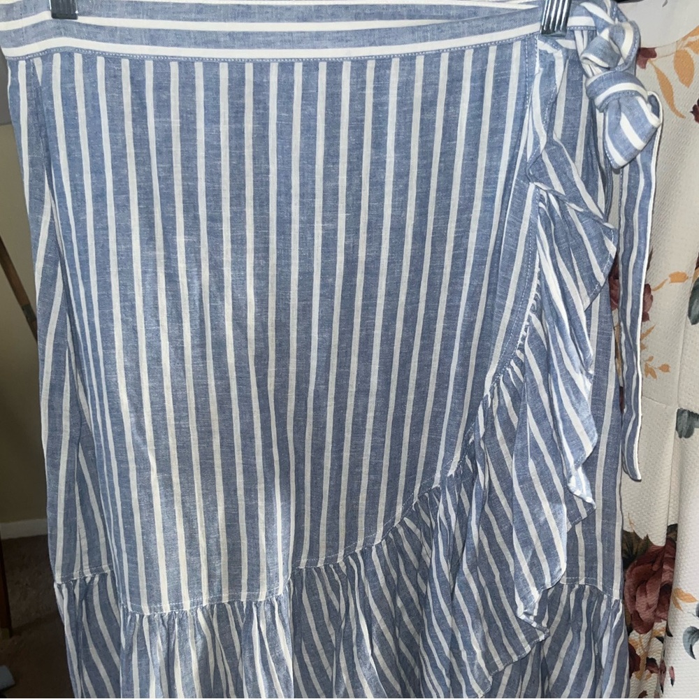 Chaps Asymmetrical Blue and White Striped Skirt